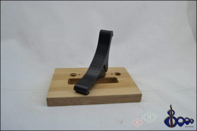 Double bass microphone mount