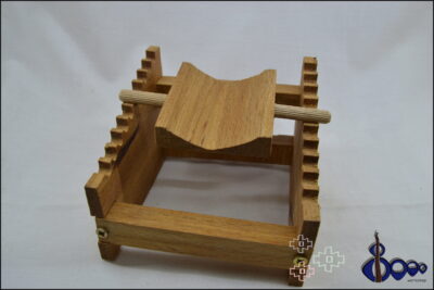 Guitar neck support stepped model