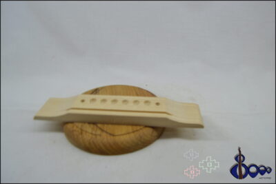 Martin style bridge for acoustic guitar