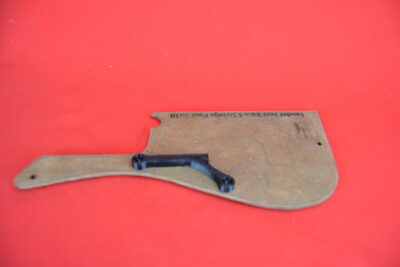 Thumb rest for Fender Jazz 4 pre 2010 (M-1)