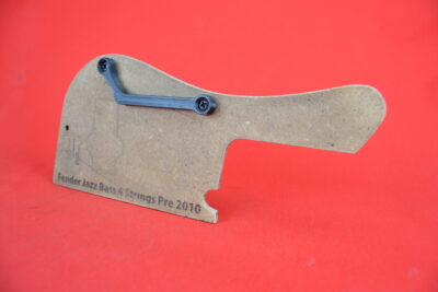 Thumb rest for Fender Jazz 4 pre 2010 (M-3)