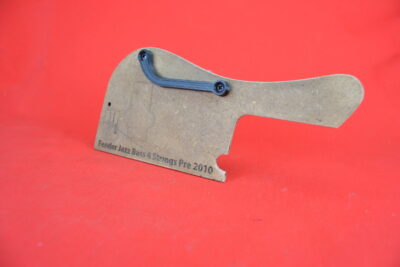 Thumb rest for Fender Precision 4 bass (M-1)
