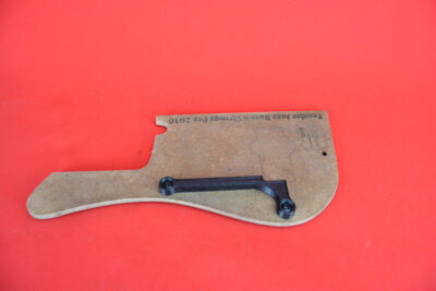 Thumb rest for Fender Jazz 4 pre 2010 (M-2)