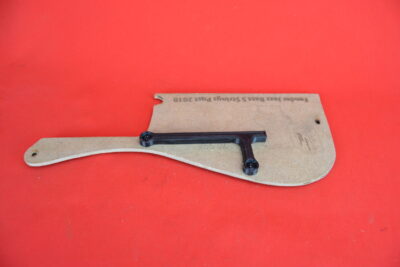Thumb rest for Fender Jazz V post 2010 (M-7)