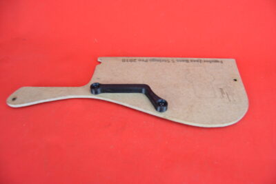 Thumb rest for Fender Jazz V pre 2010 (M-2)