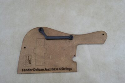 Thumb rest for Fender Deluxe bass (M-4)