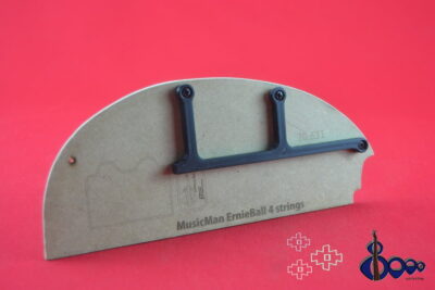 Thumb rest for MusicMan ErnieBall 4 (M-1)