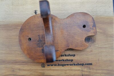 Guitar wall hanger - Wood