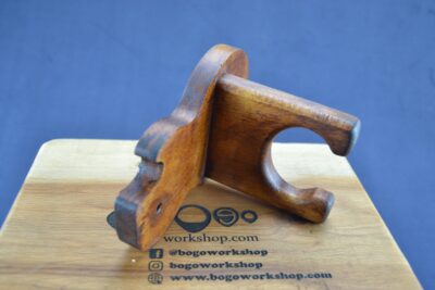 Guitar wall hanger - Wood