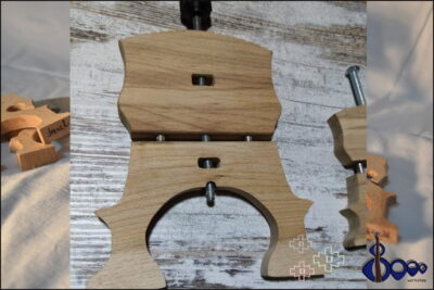 Double bass strings lifter/ holder