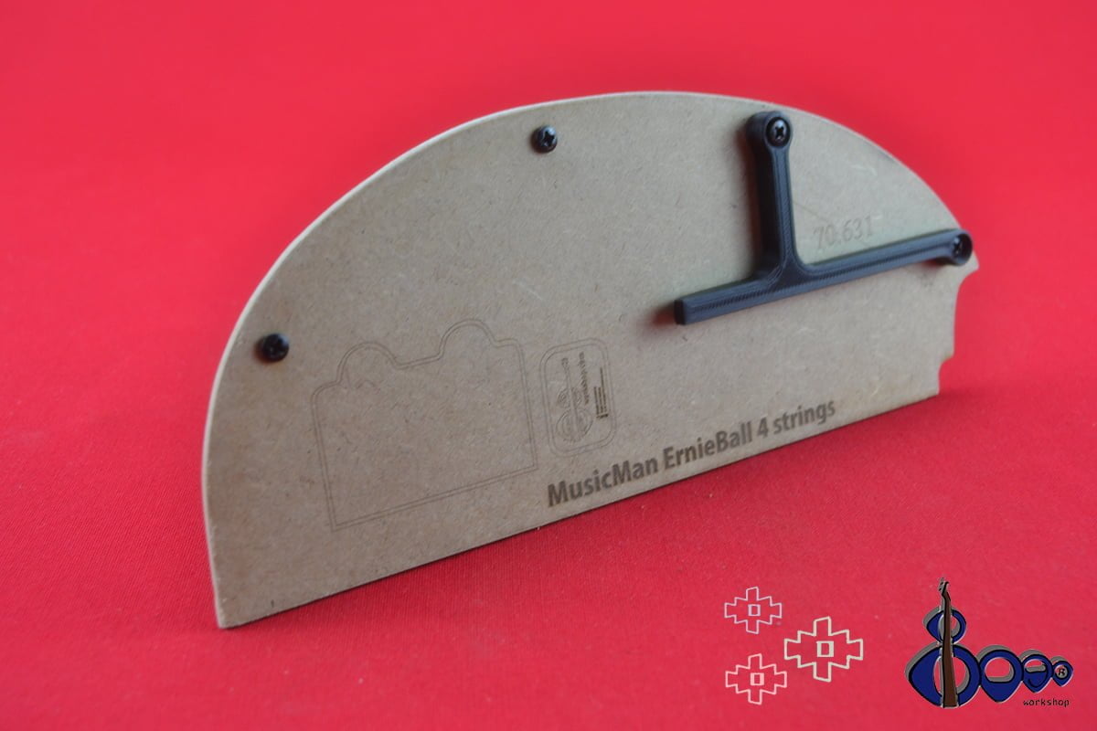 Thumb rest for Music Man Ernie Ball 4 (M-5)